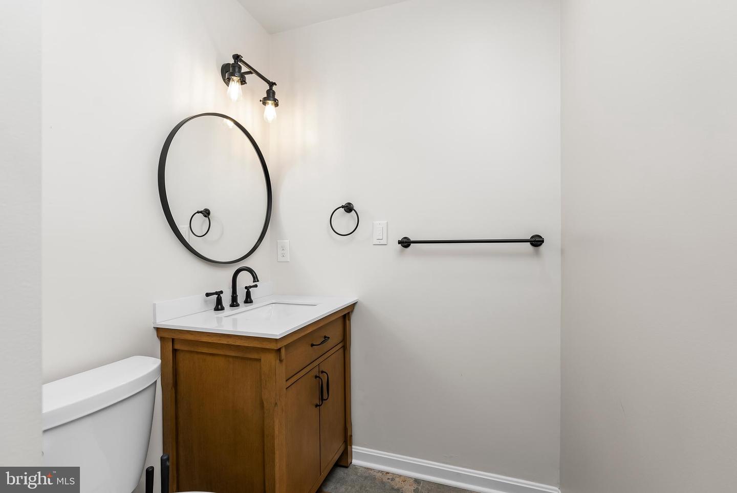 30 Iron Mill Garth Property Photo 6