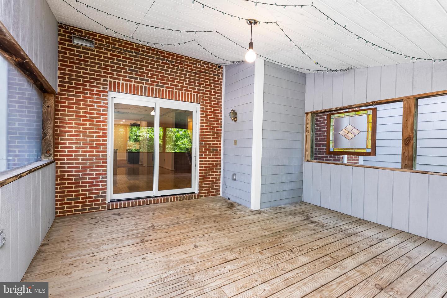 30 Iron Mill Garth Property Photo 18