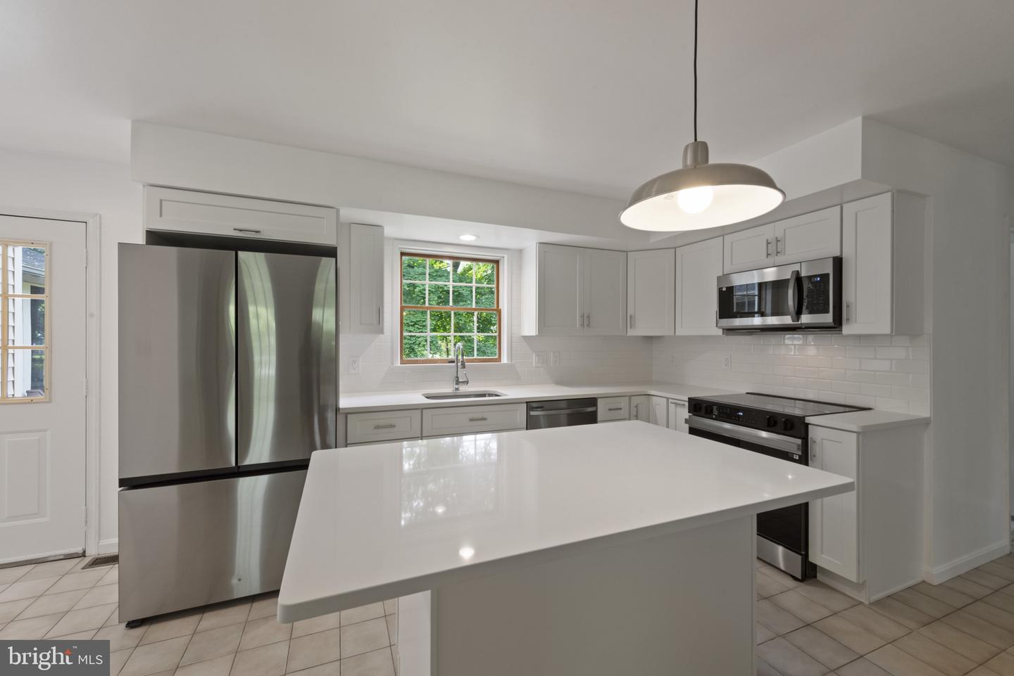 6 Constantine Dr Property Photo 12