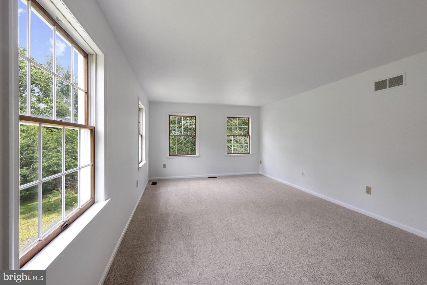 6 Constantine Dr Property Photo 22