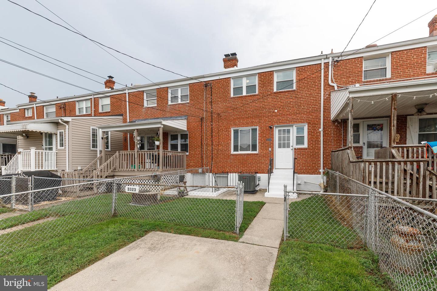 3323 Wallford Dr Property Photo 6