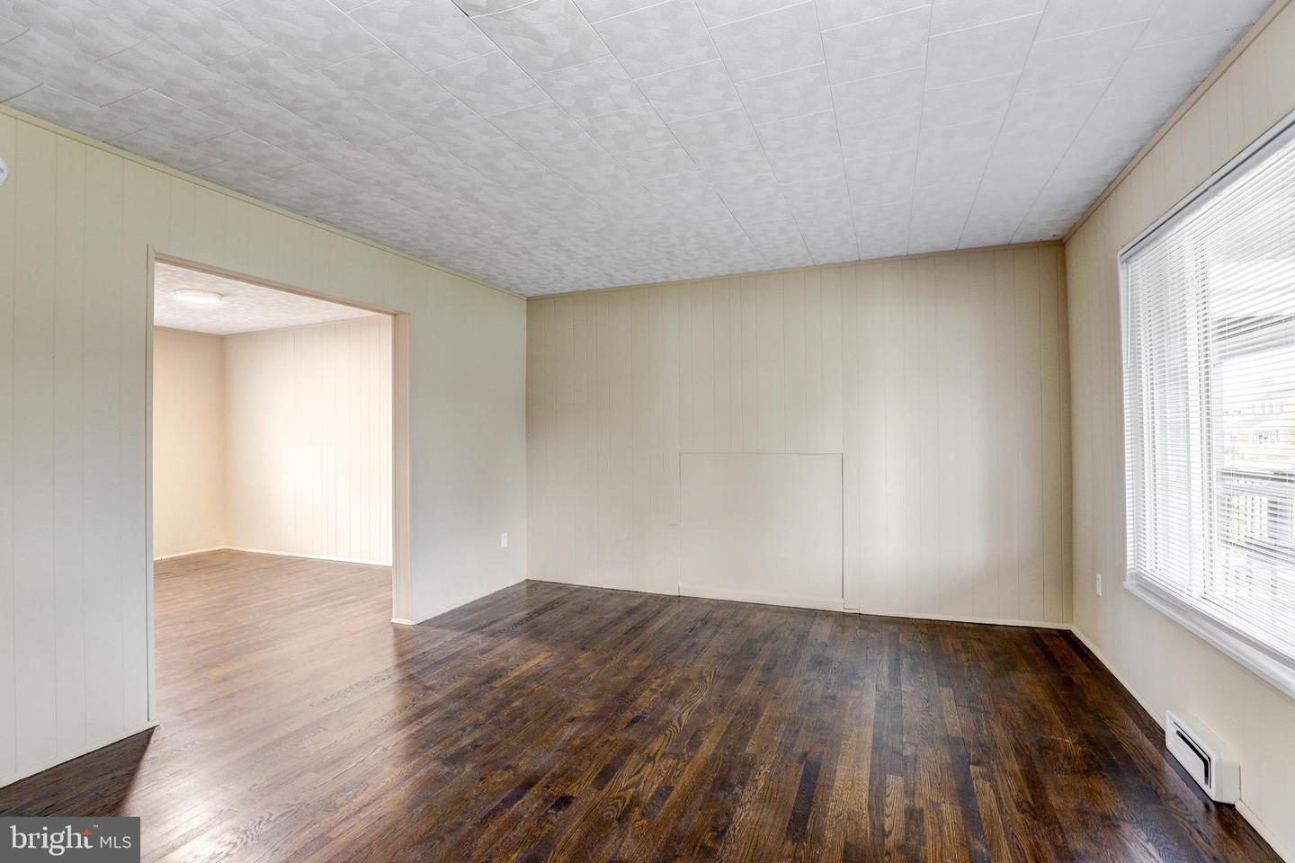 3323 Wallford Dr Property Photo 13