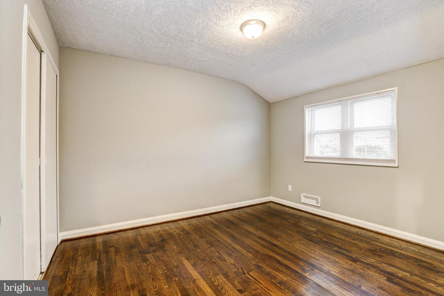 3323 Wallford Dr Property Photo 22