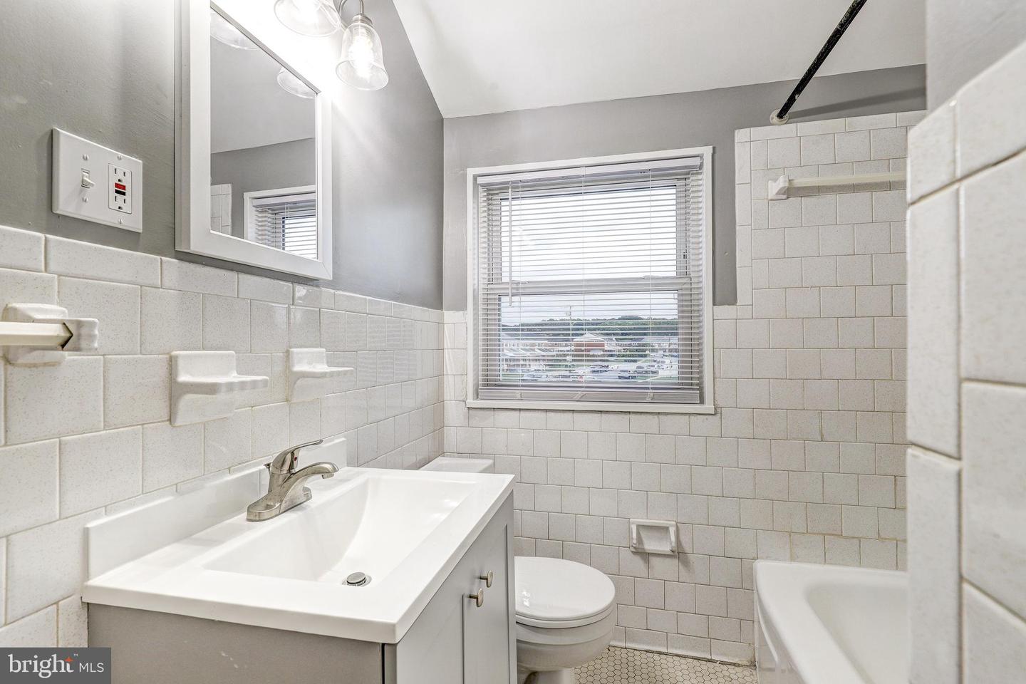 3323 Wallford Dr Property Photo 25