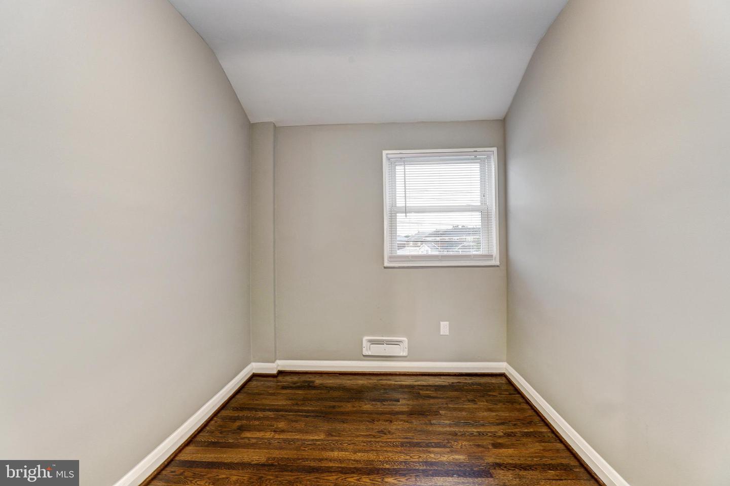 3323 Wallford Dr Property Photo 28