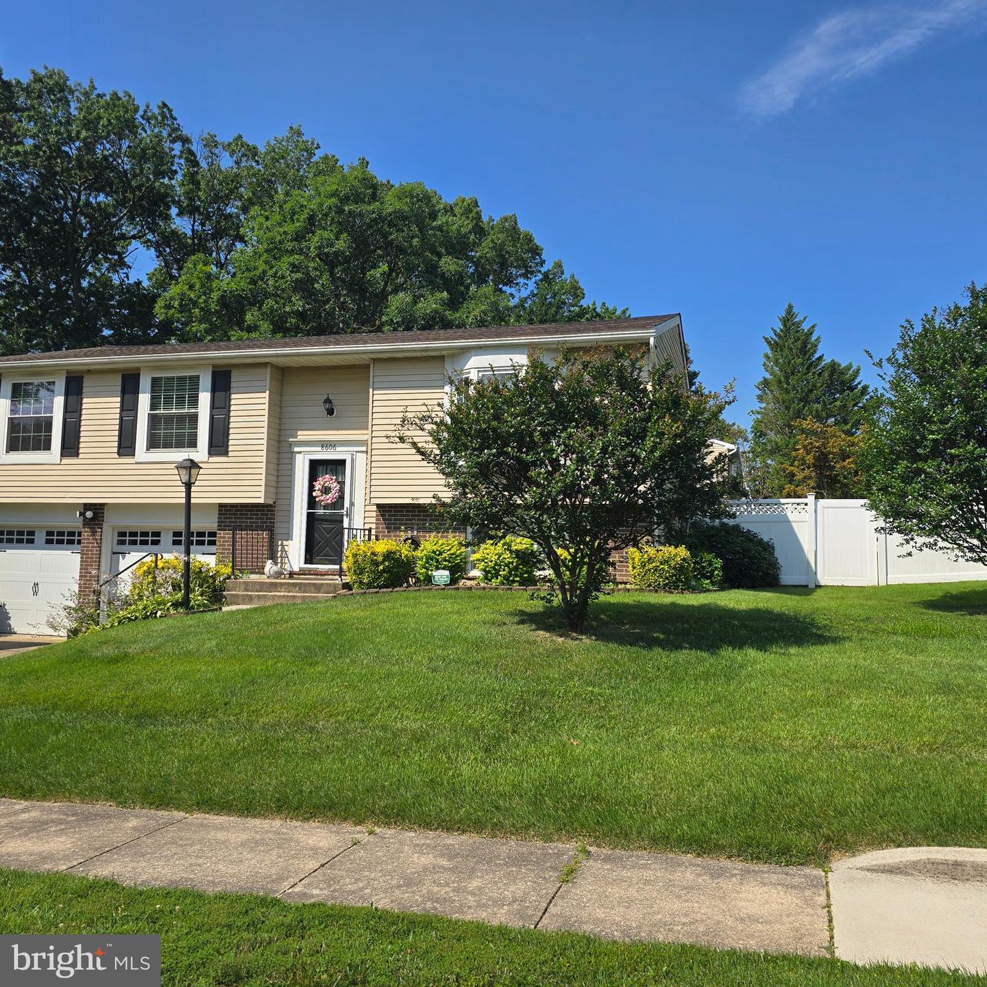 8606 Cottington Rd Property Photo 1