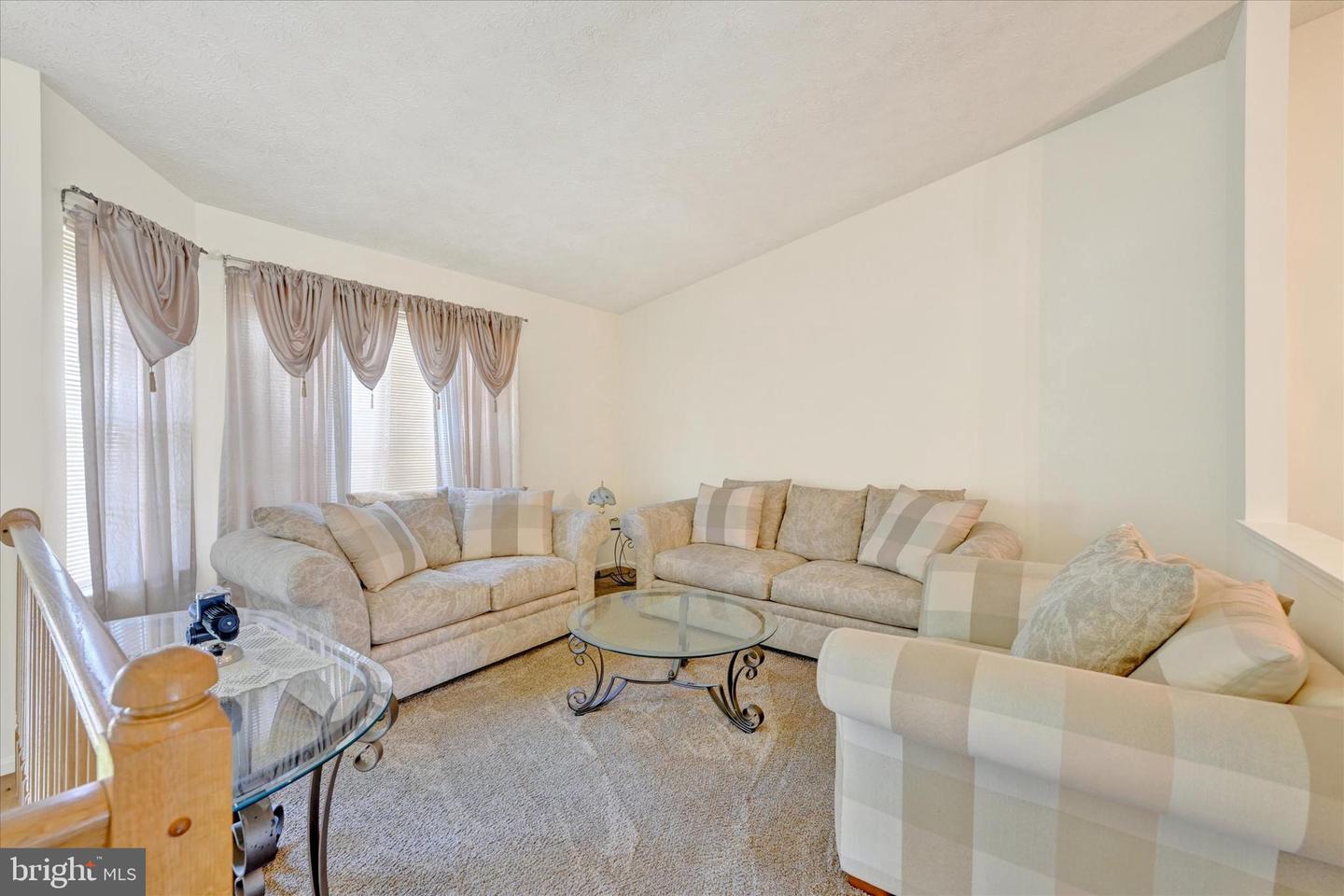 15 Heavrin Ct Property Photo 5