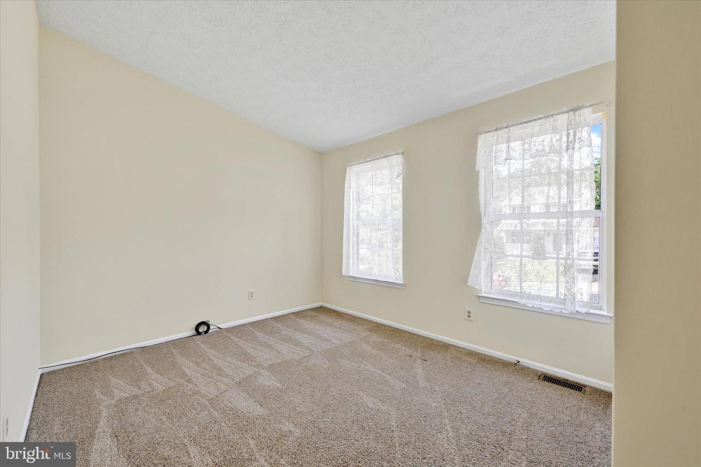 15 Heavrin Ct Property Photo 16
