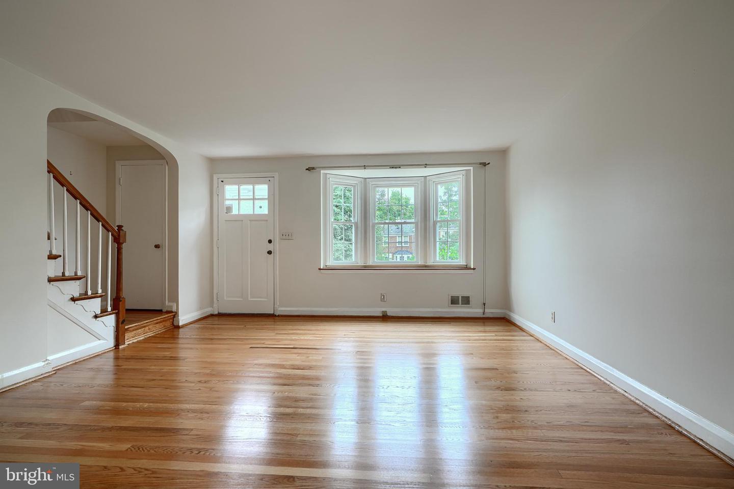 7040 Heathfield Rd Property Photo 8