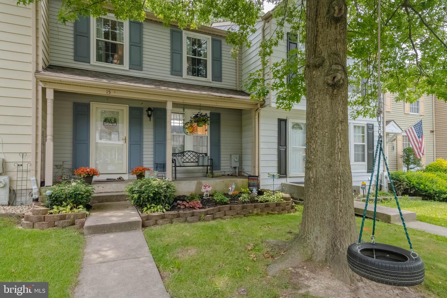 15 Dallington Ct Property Photo 1