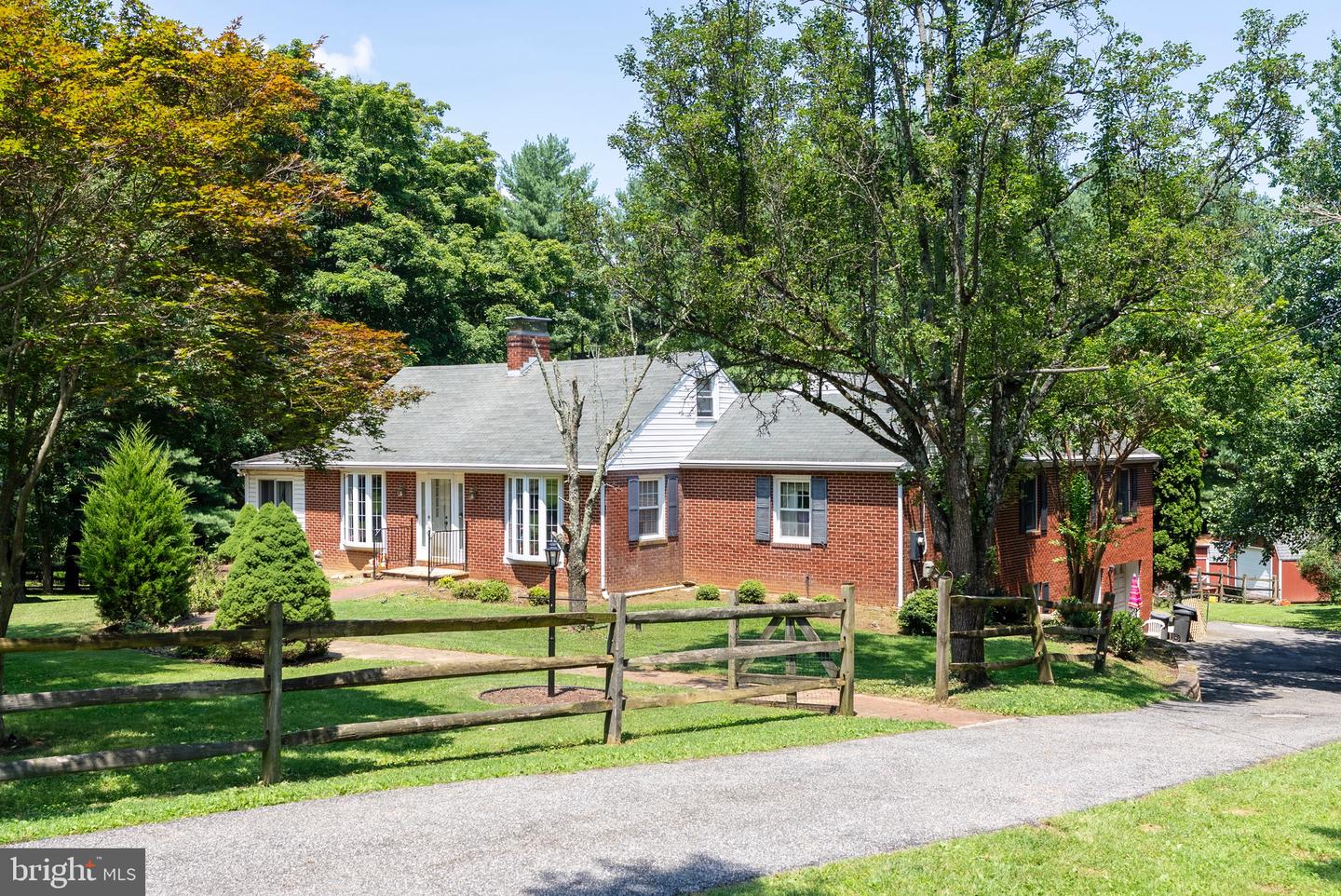 1418 Ivy Hill Rd Property Photo 1