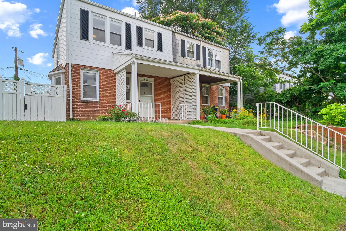 207 WILDEN DR