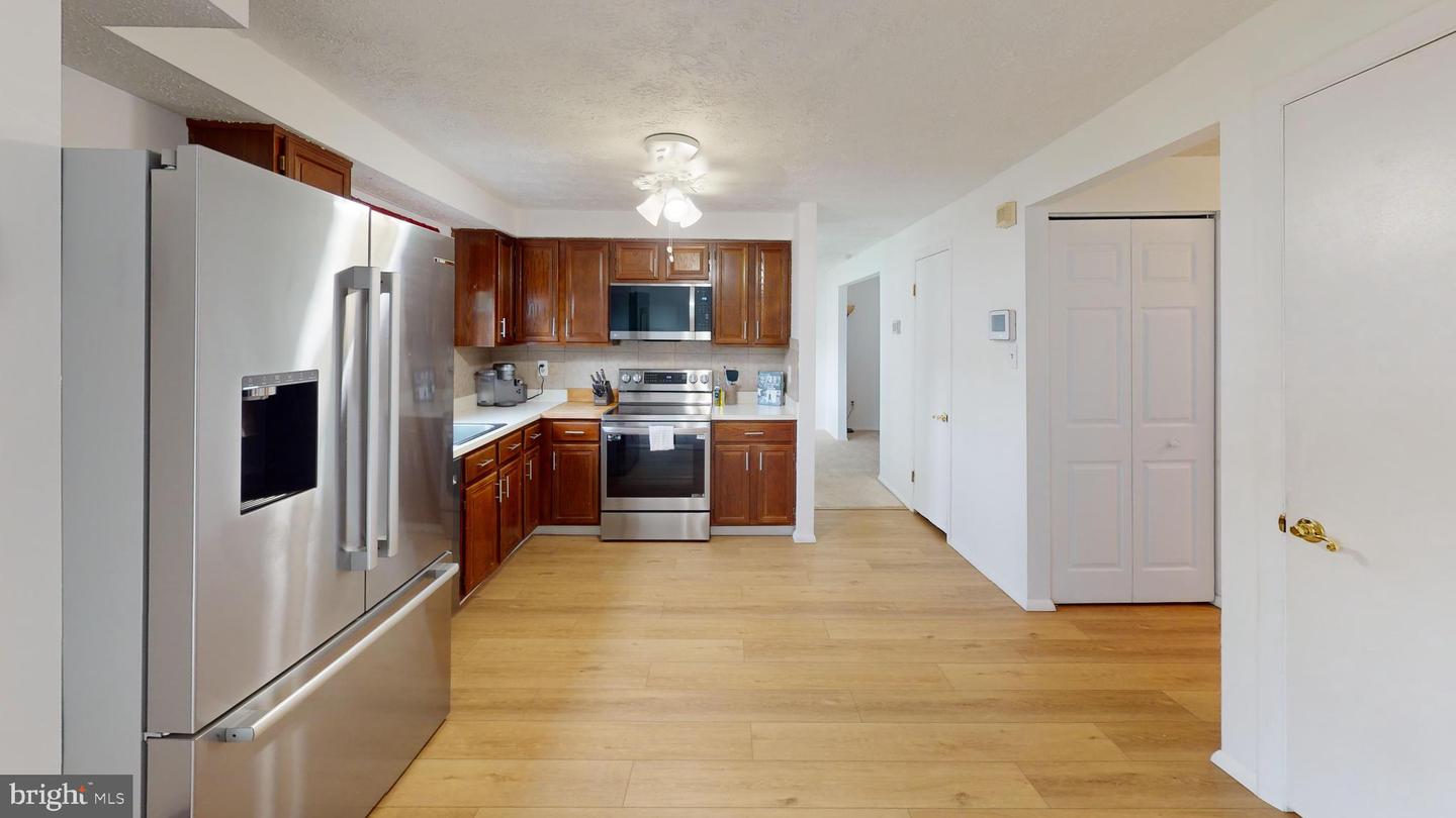 9622 Winands Rd Property Photo 3