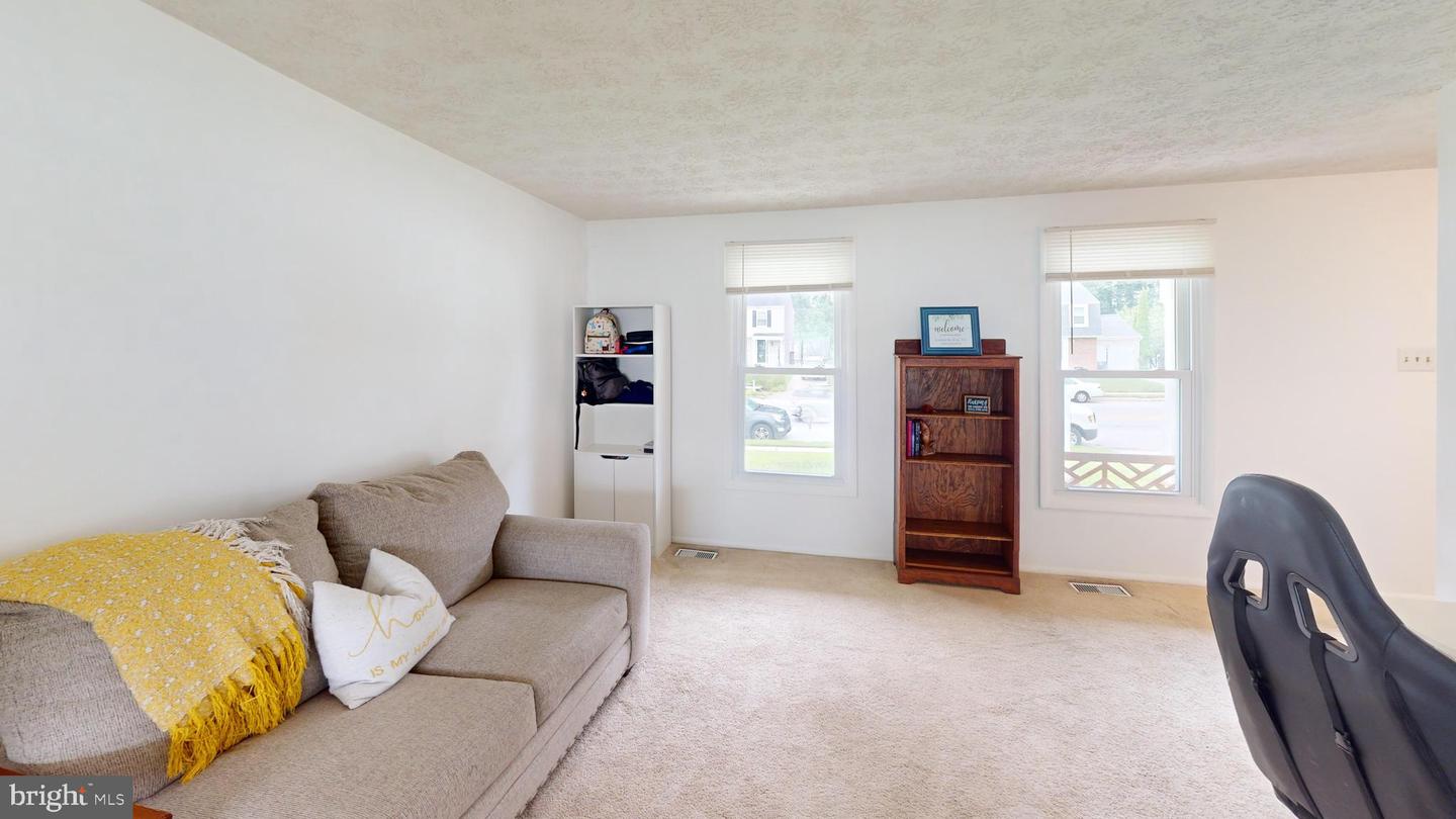 9622 Winands Rd Property Photo 7