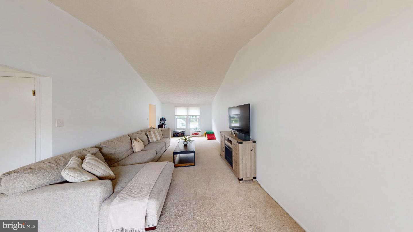 9622 Winands Rd Property Photo 11