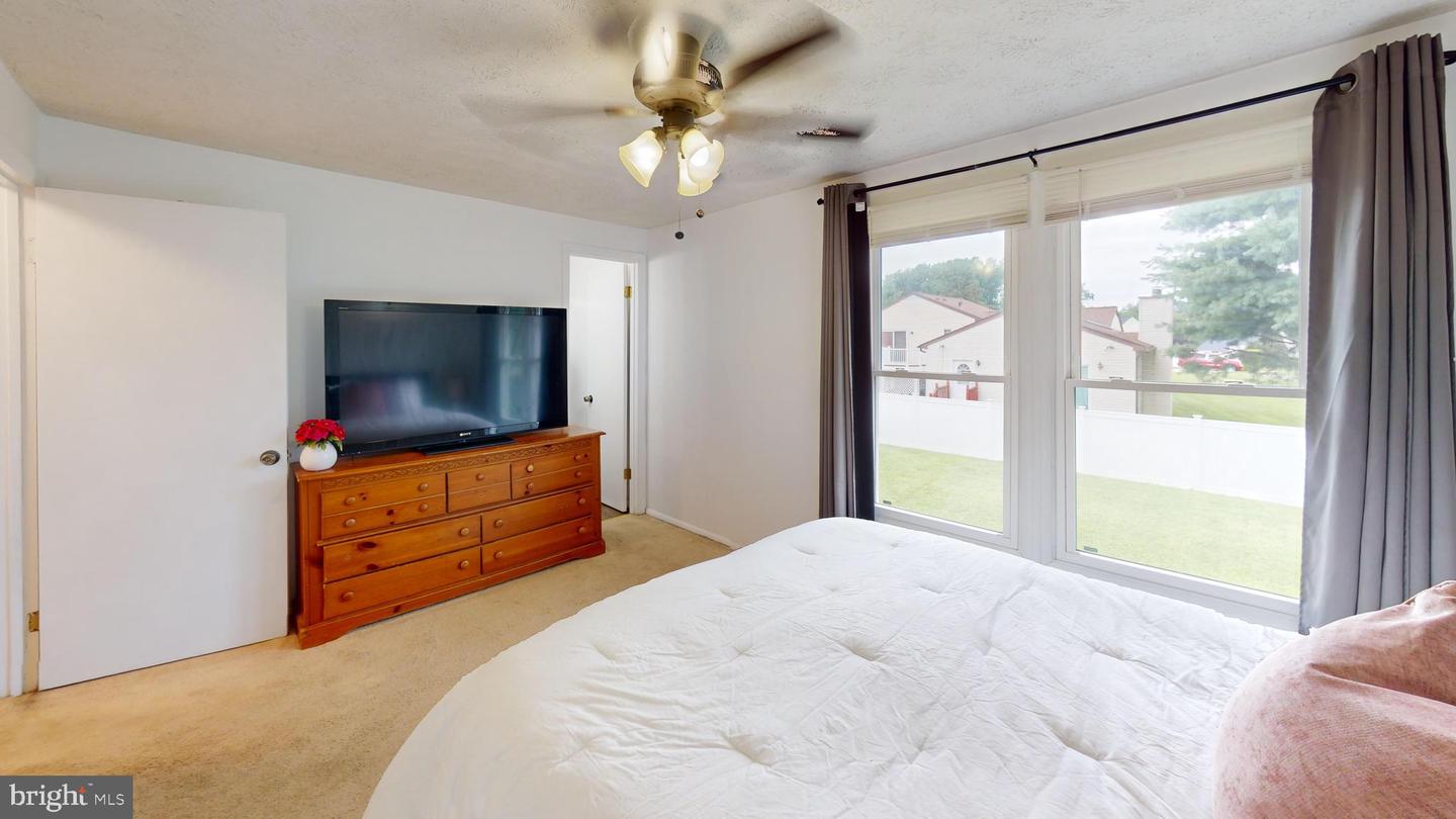 9622 Winands Rd Property Photo 16