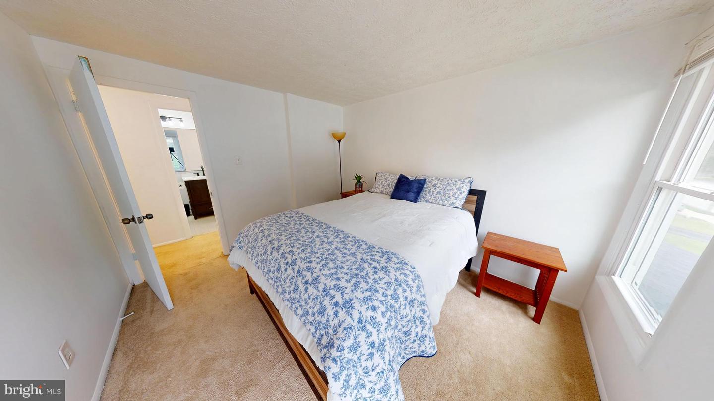 9622 Winands Rd Property Photo 20