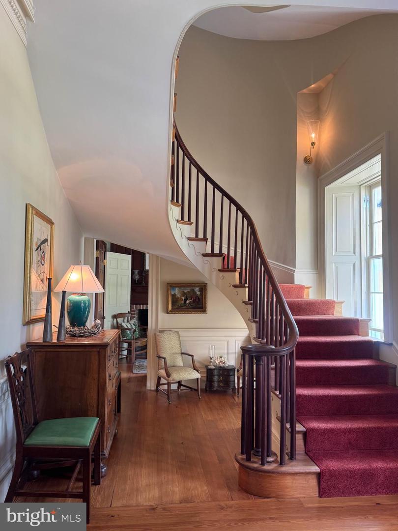 MDBC2135760 Property Photo 61