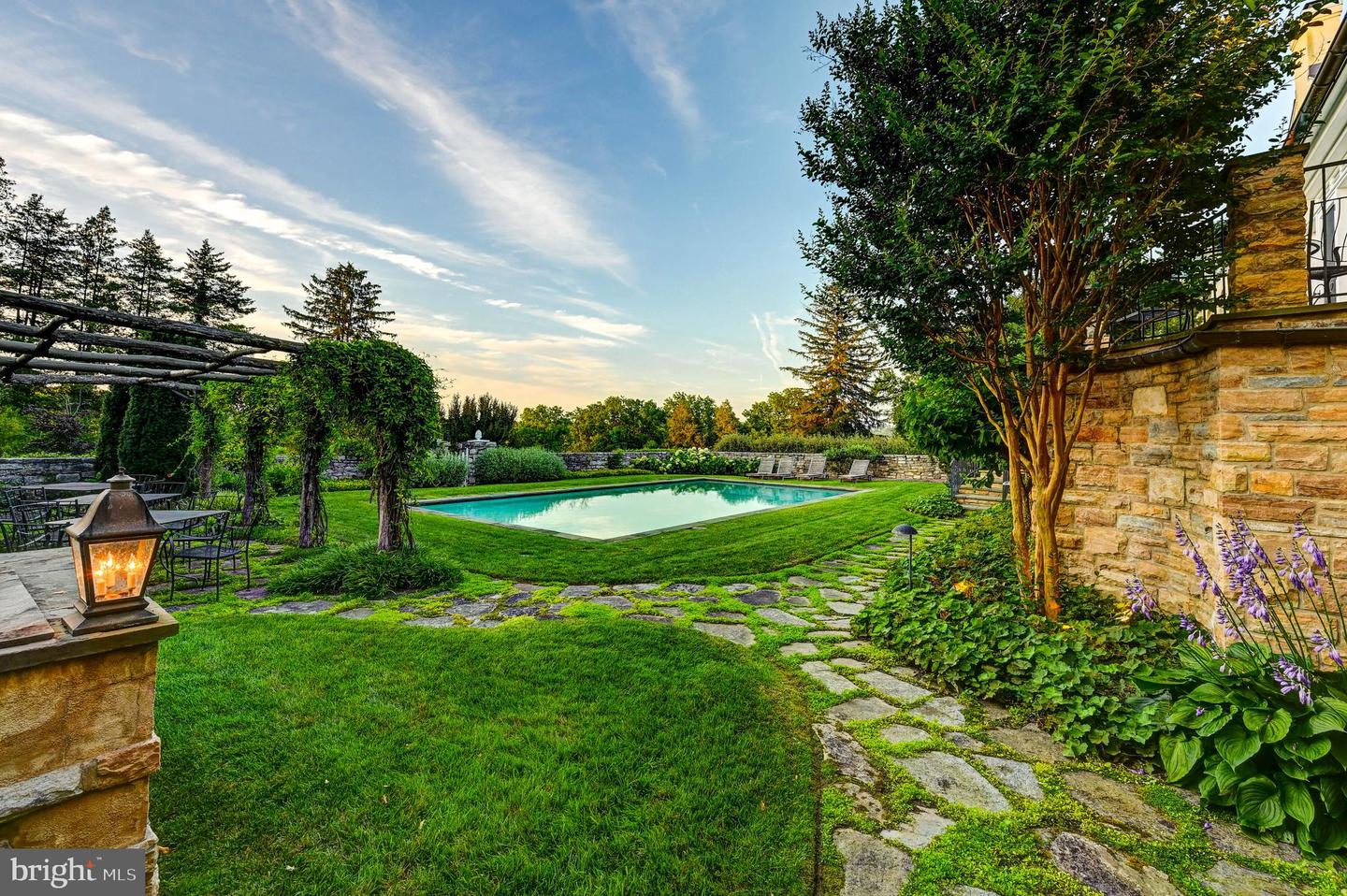 MDBC2136634 Property Photo 54