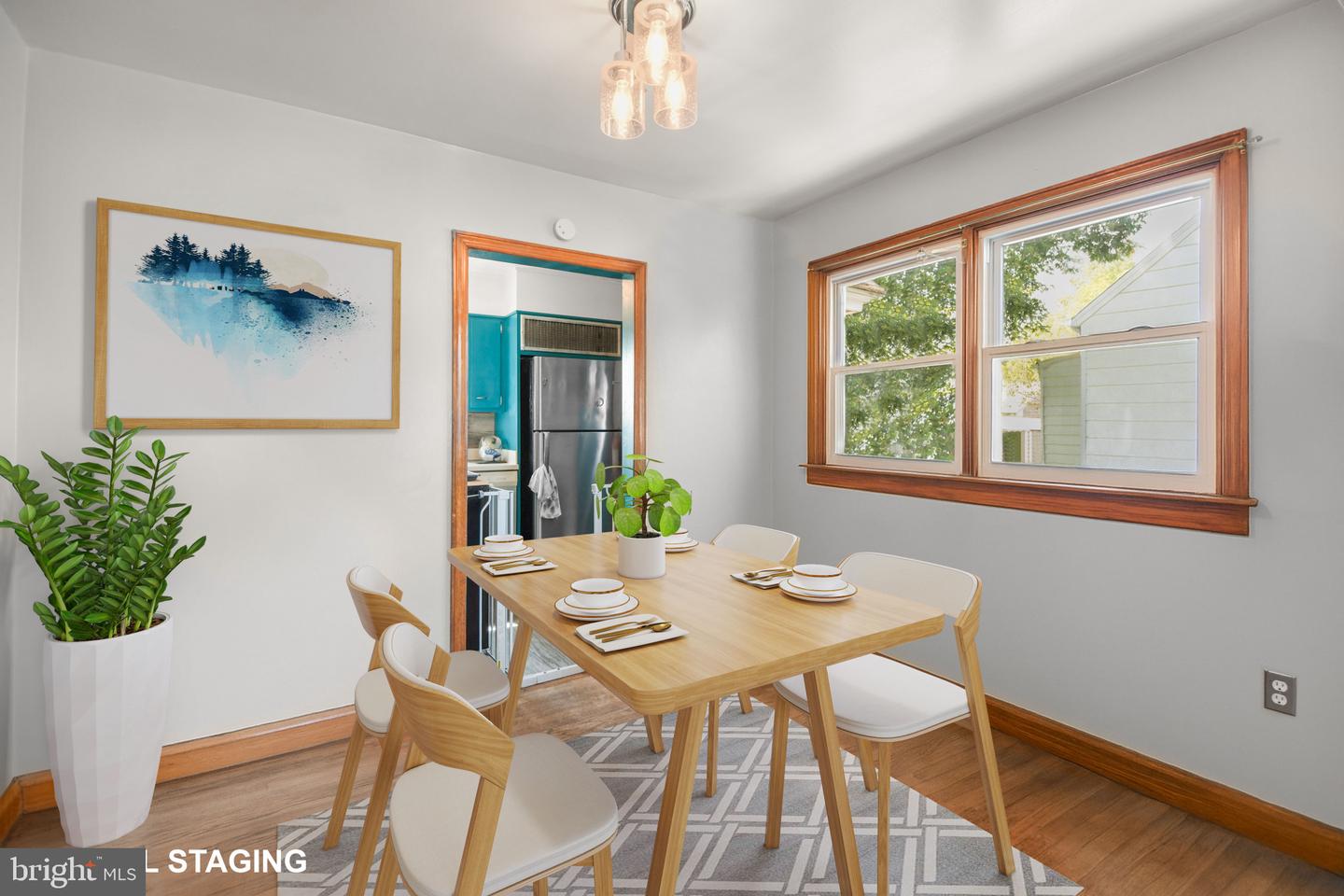 320 S Taylor Ave Property Photo 12