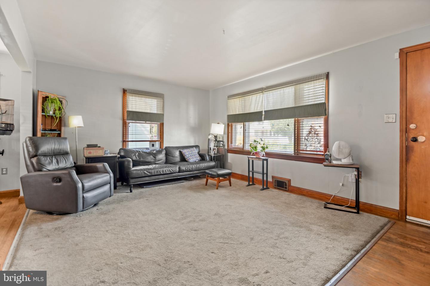 320 S Taylor Ave Property Photo 14