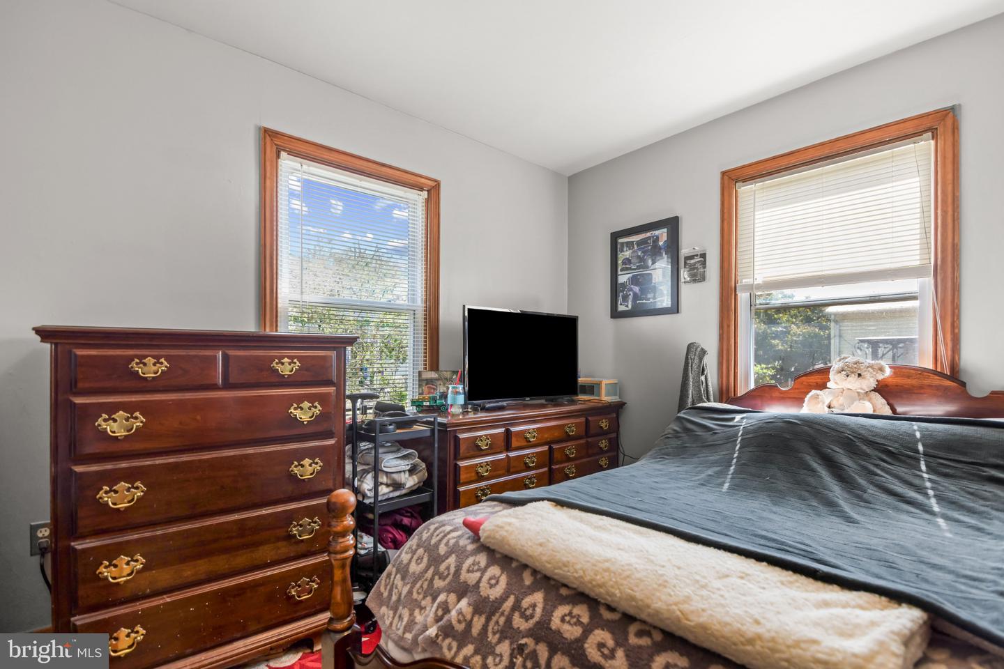 320 S Taylor Ave Property Photo 18