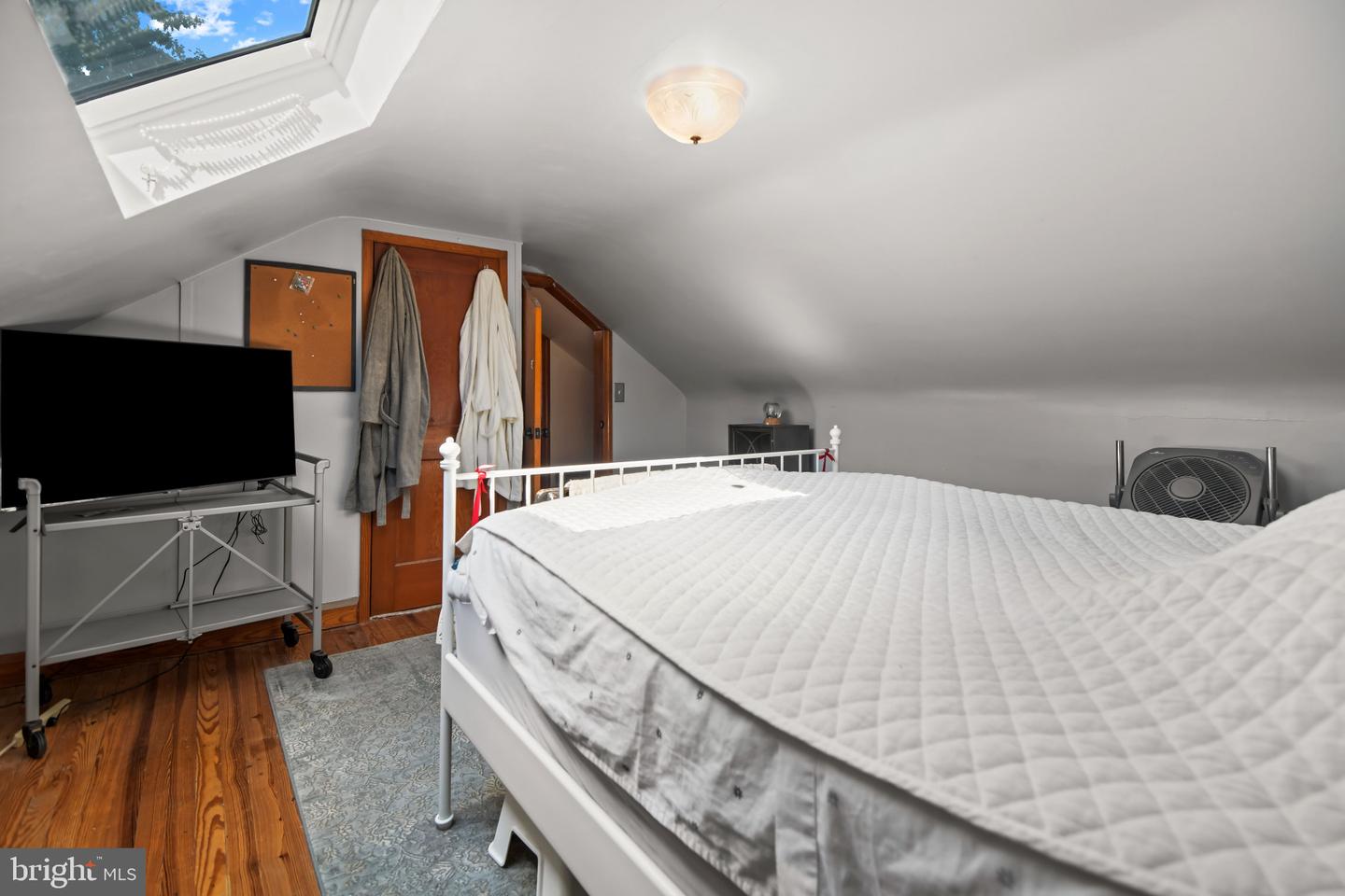 320 S Taylor Ave Property Photo 21