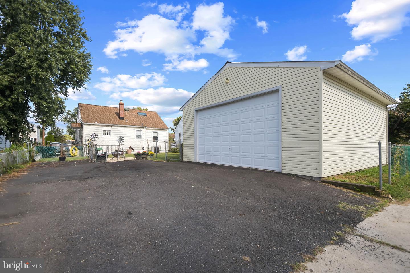 320 S Taylor Ave Property Photo 28