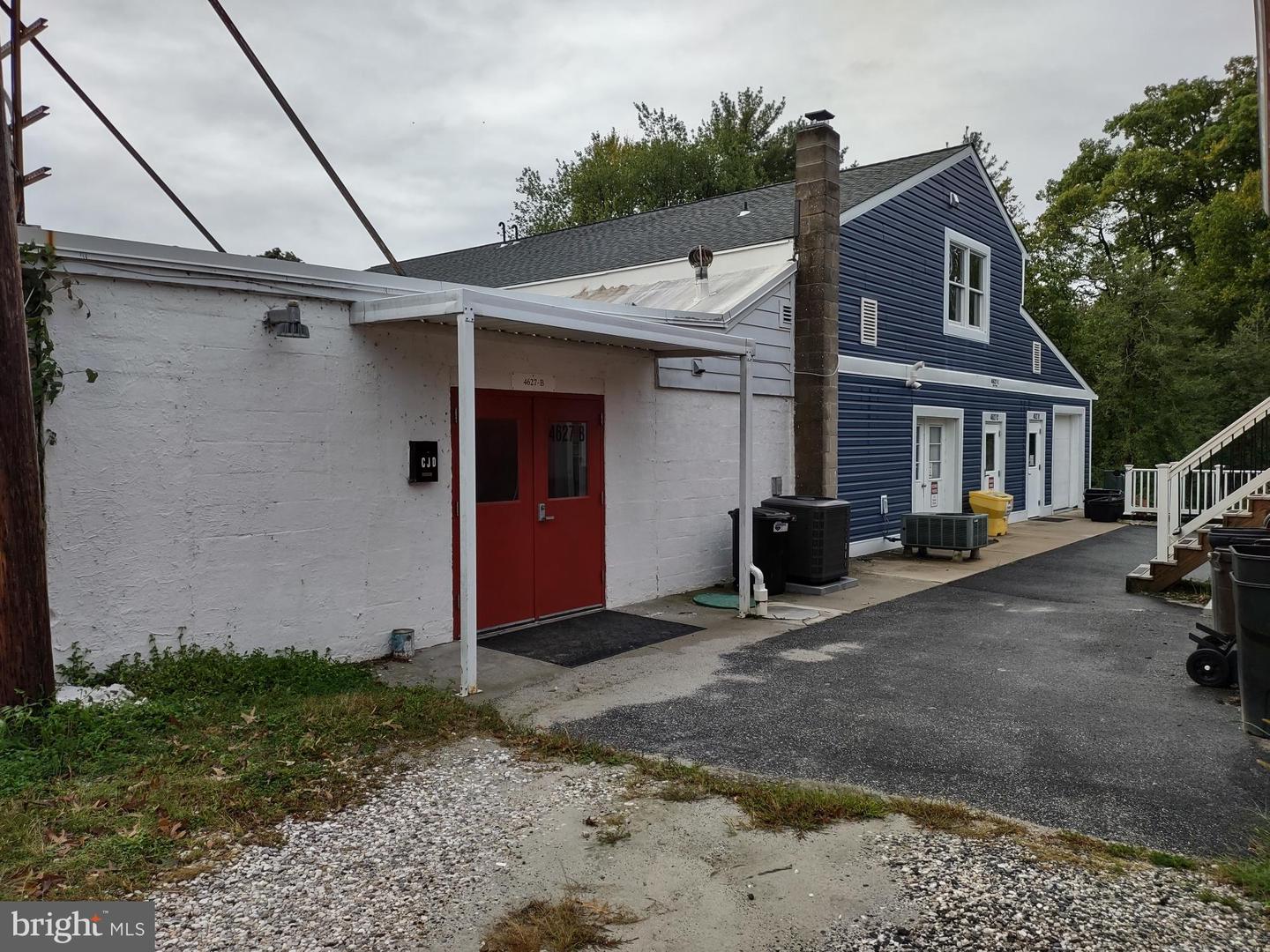 4627 RIDGE RD #G Property Photo 1