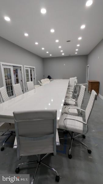 4627 Ridge Rd #g Property Photo 8