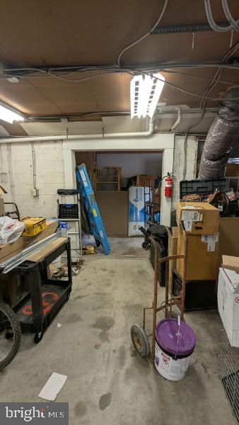 4627 Ridge Rd #g Property Photo 13