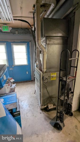 4627 Ridge Rd #g Property Photo 16