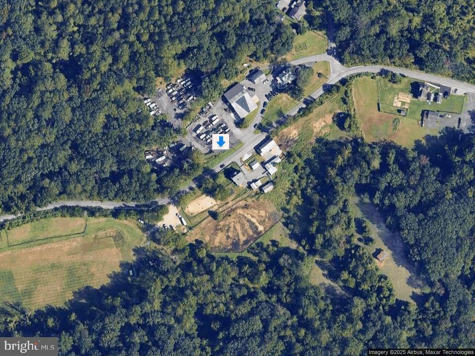 7613 DOGWOOD RD Property Photo 1