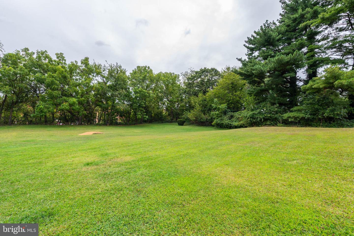 3417 E Joppa Rd Property Photo 4