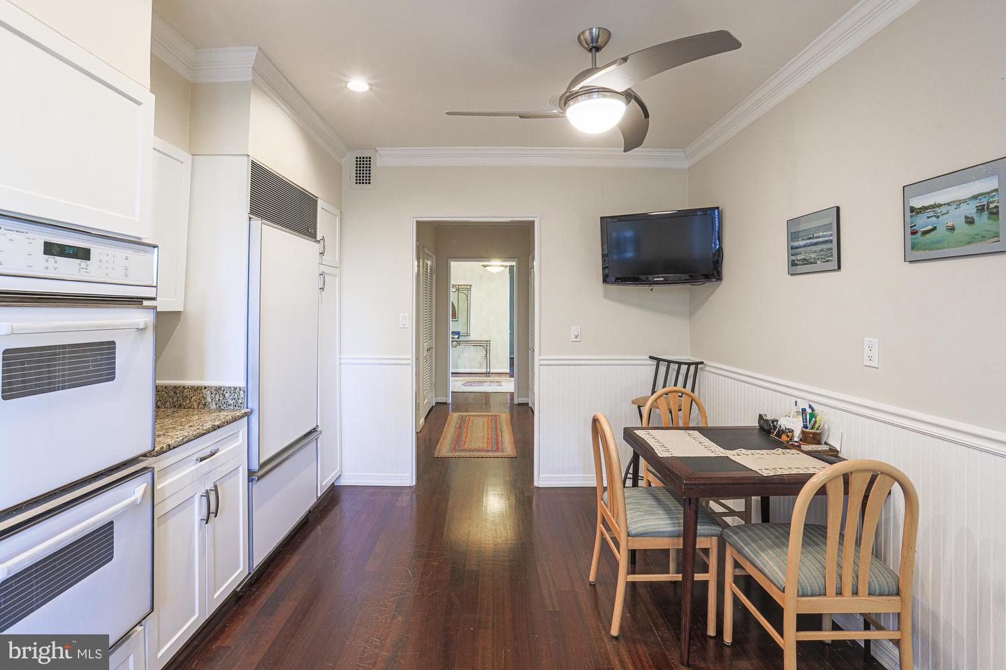 11 Slade Ave #301 Property Photo 15