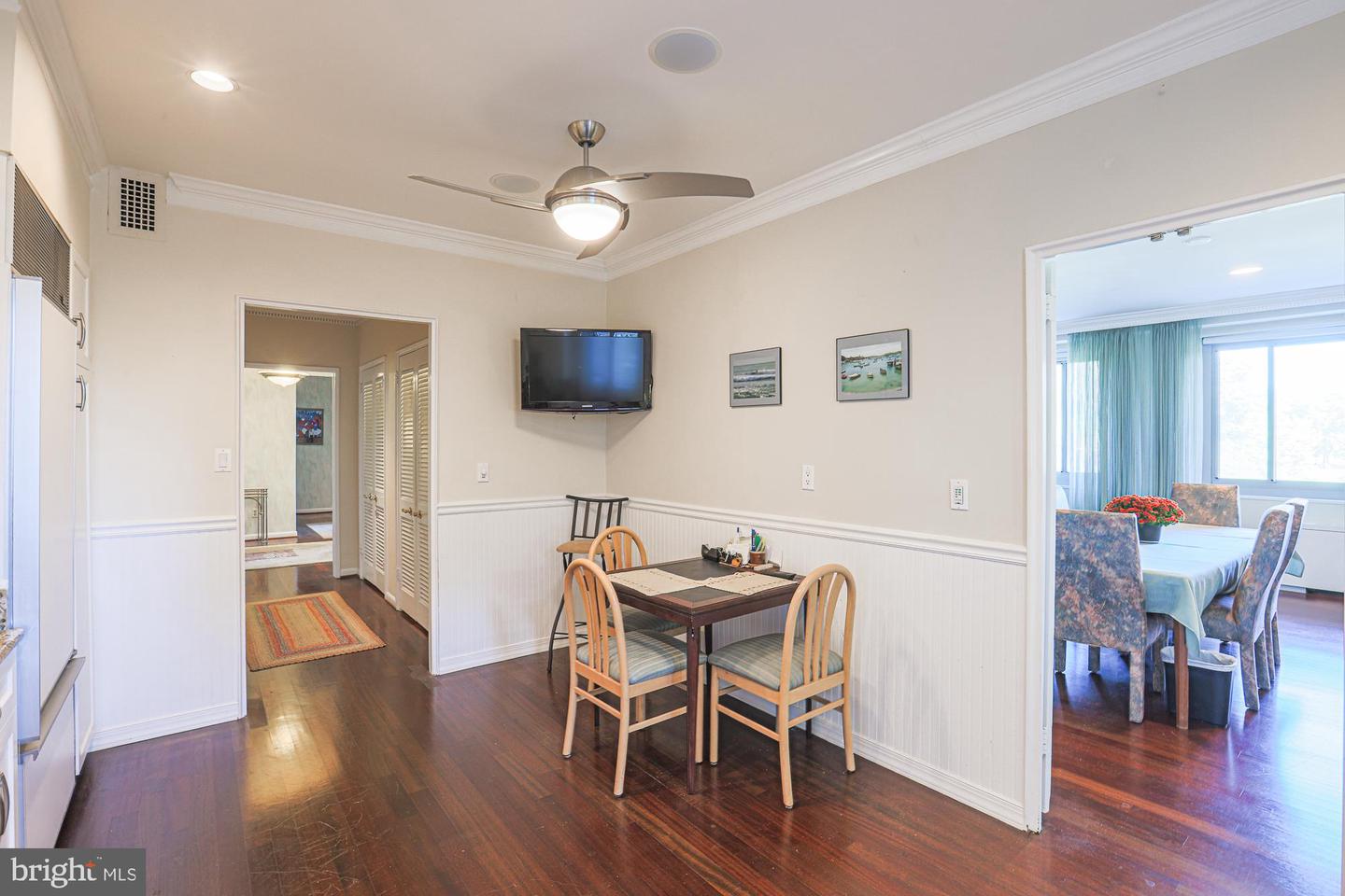11 Slade Ave #301 Property Photo 17