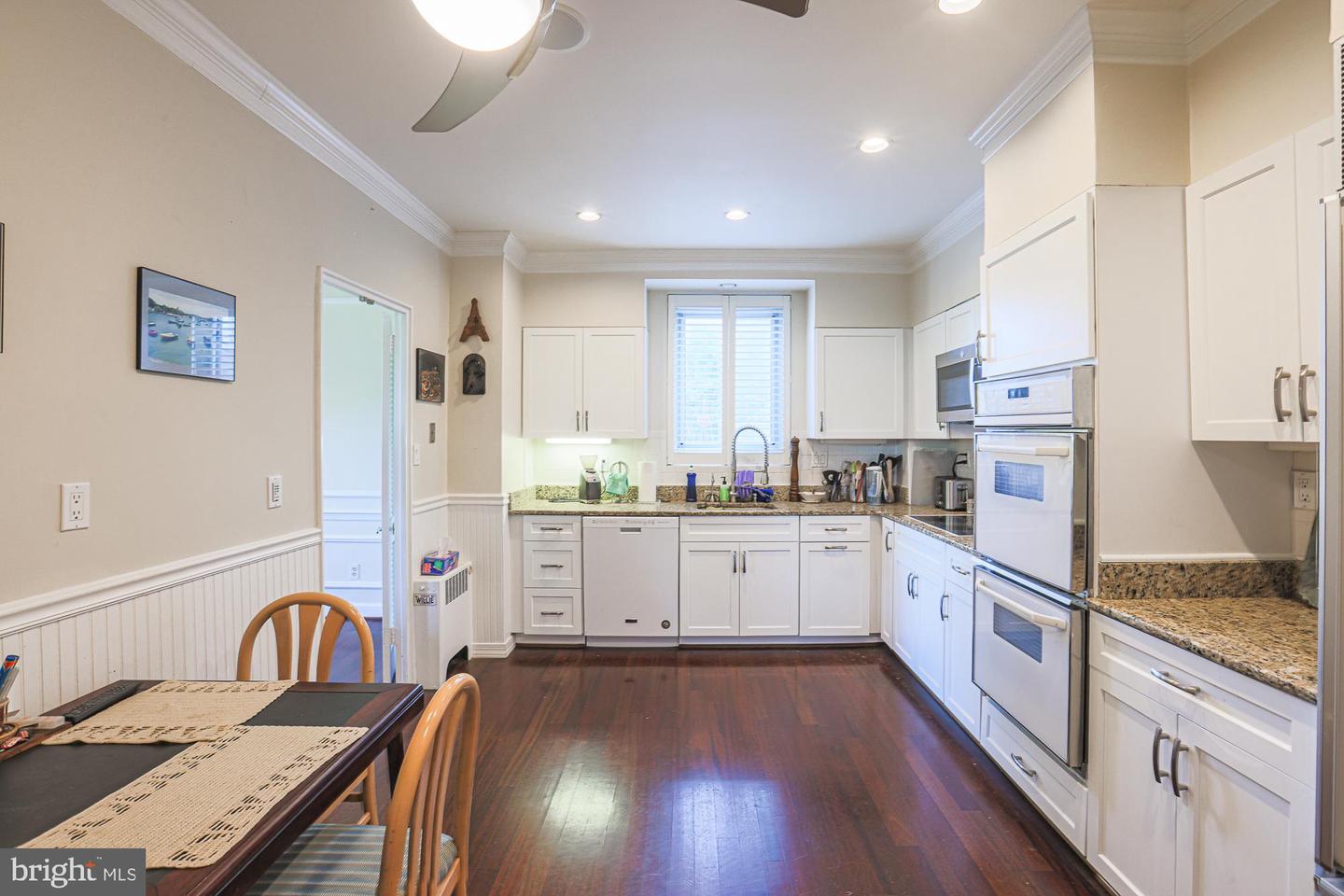 11 Slade Ave #301 Property Photo 19