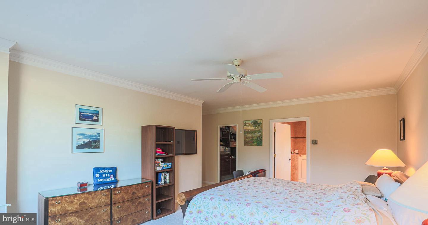 11 Slade Ave #301 Property Photo 26