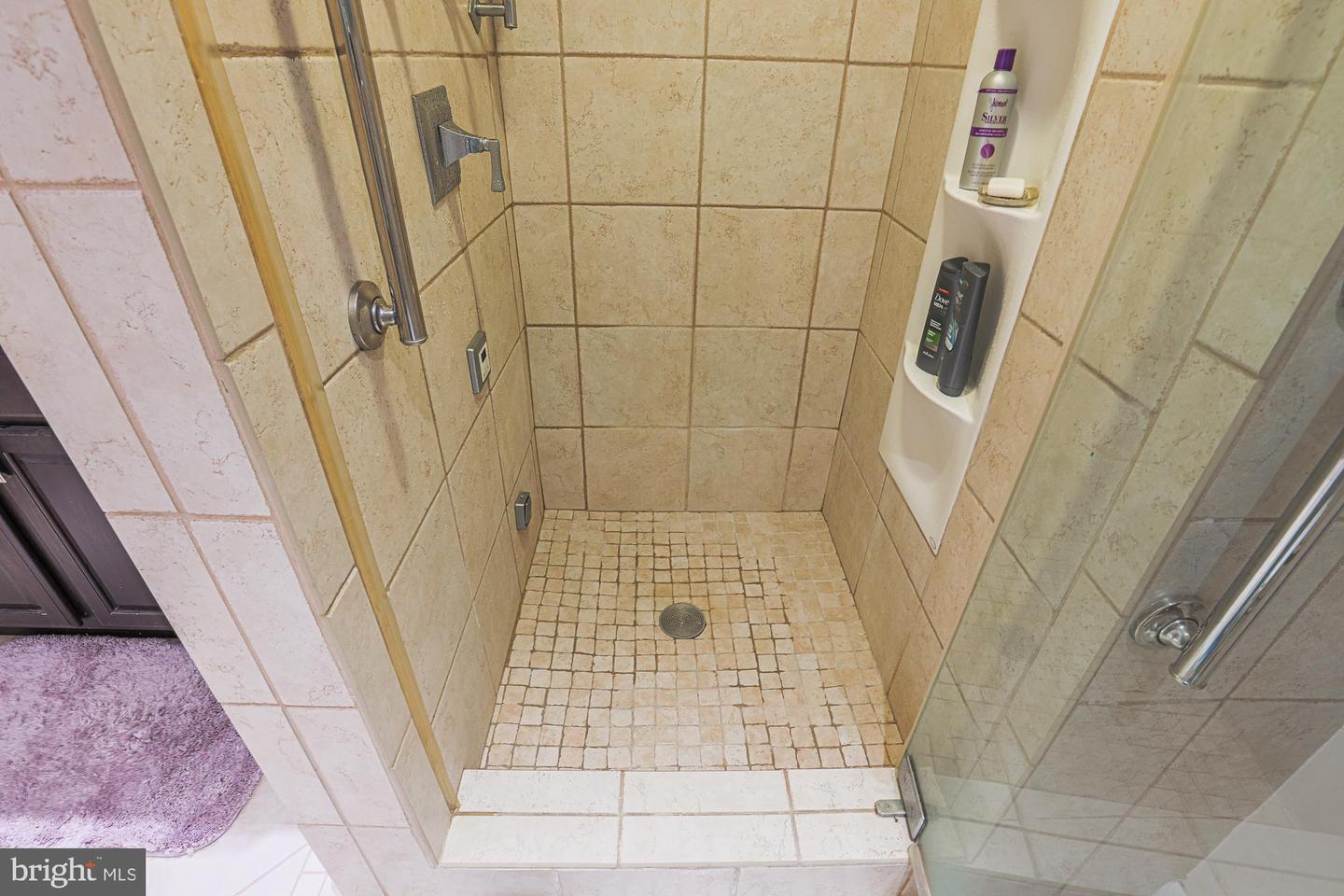 11 Slade Ave #301 Property Photo 36