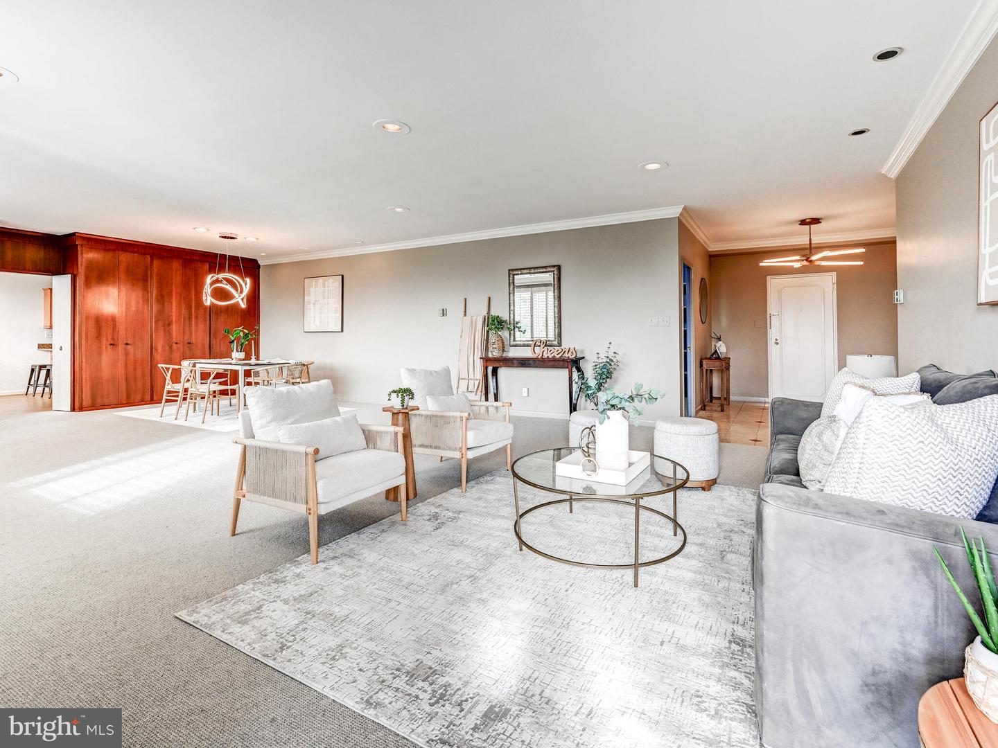 11 Slade Ave #912 Property Photo 5