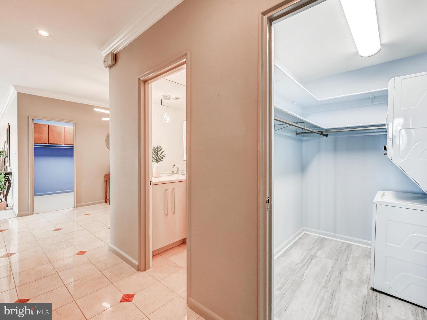 11 Slade Ave #912 Property Photo 25