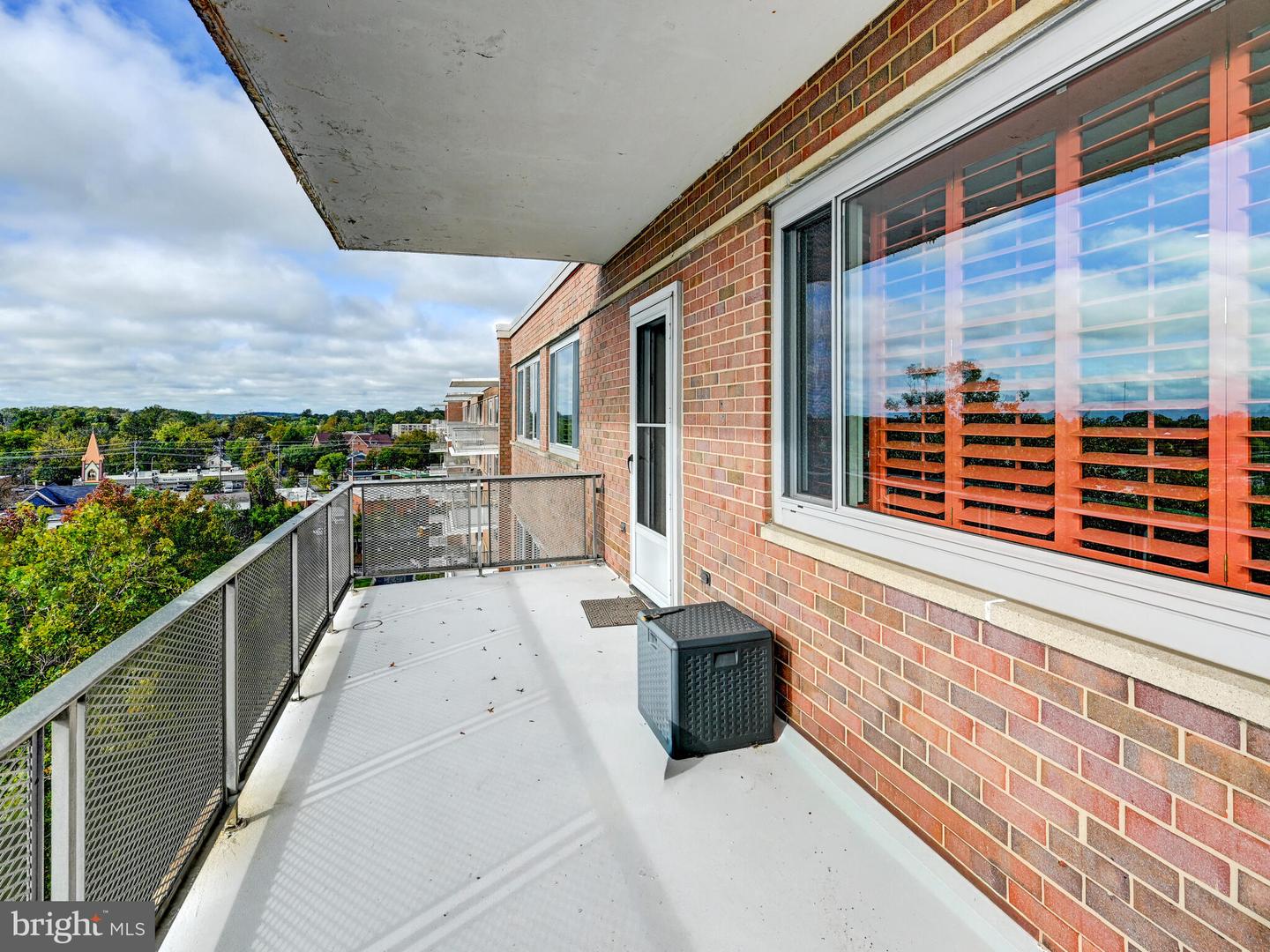 11 Slade Ave #912 Property Photo 28
