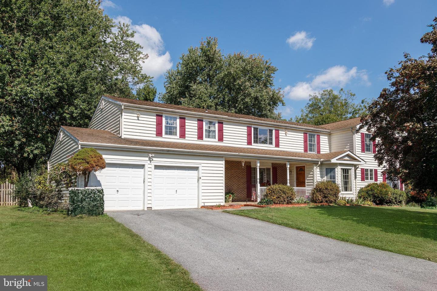 8 BEAU MONDES CT Property Photo 1