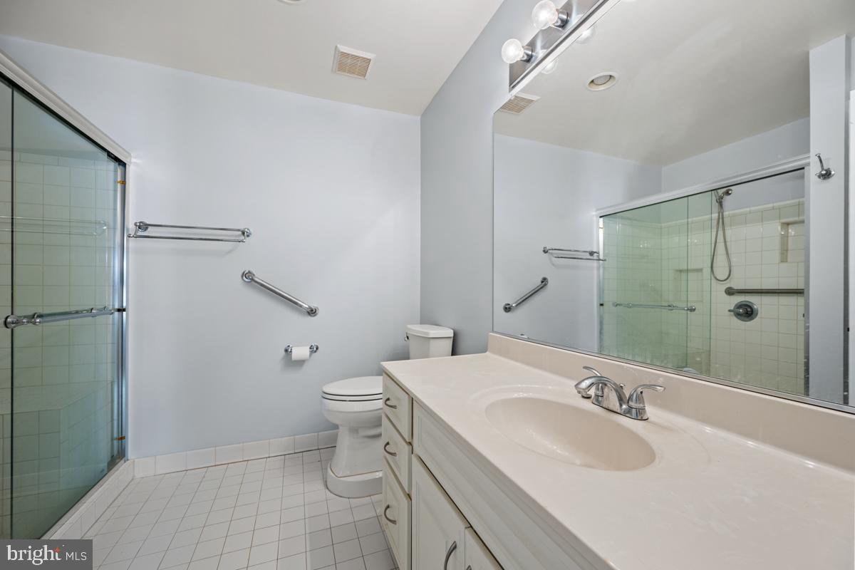 4550 Chaucer Way #406 Property Photo 18