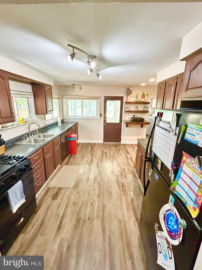 37 Walkern Rd Property Photo 13