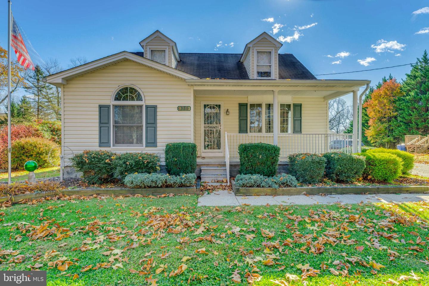 9721 Old Court Rd Property Photo 1