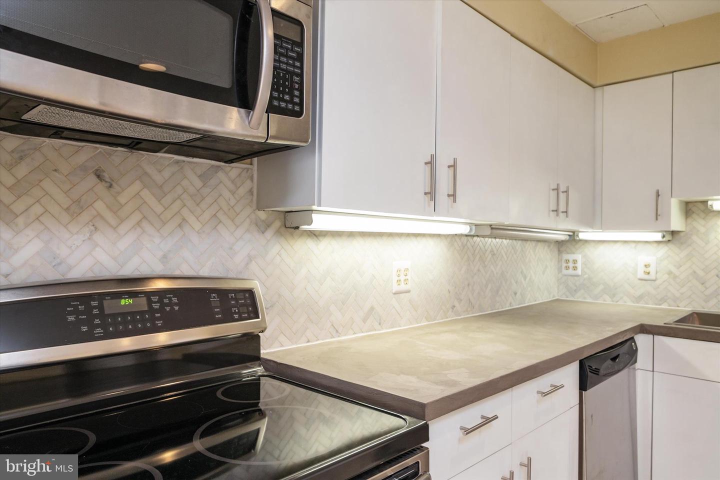 28 Allegheny Ave #2710 Property Photo 11