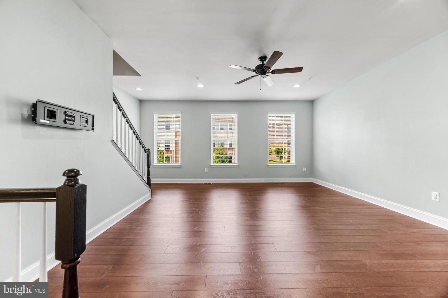 9236 Garrettson Cir Property Photo 11