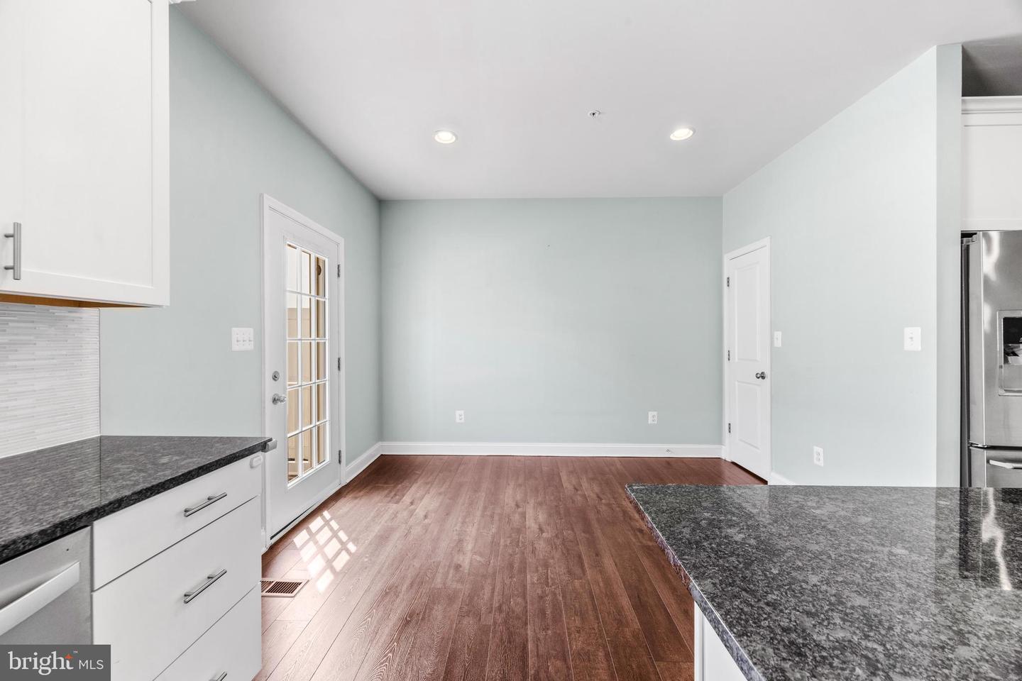 9236 Garrettson Cir Property Photo 22