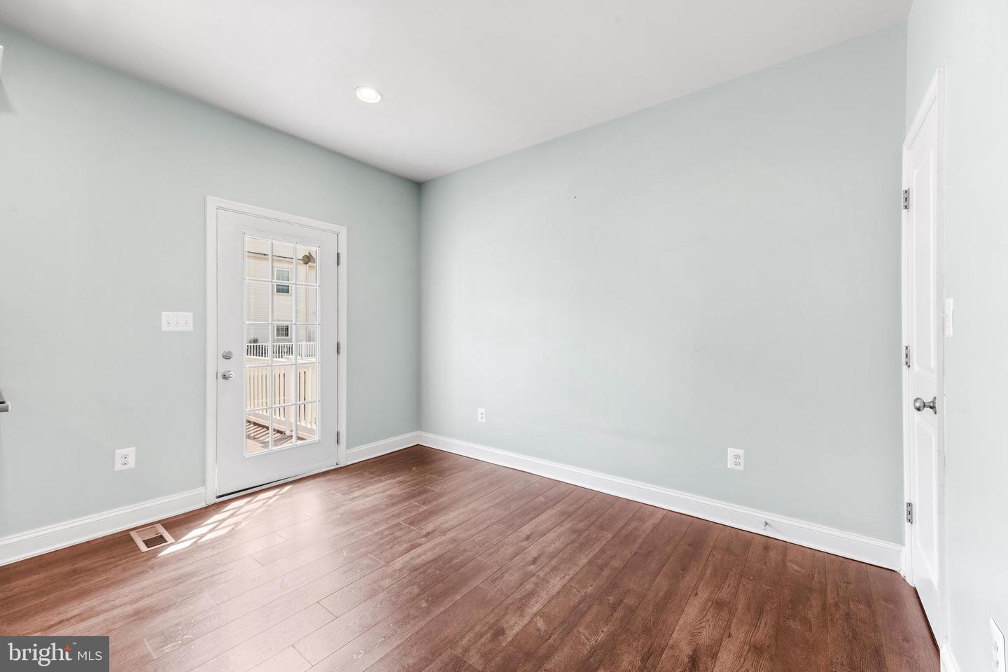 9236 Garrettson Cir Property Photo 23